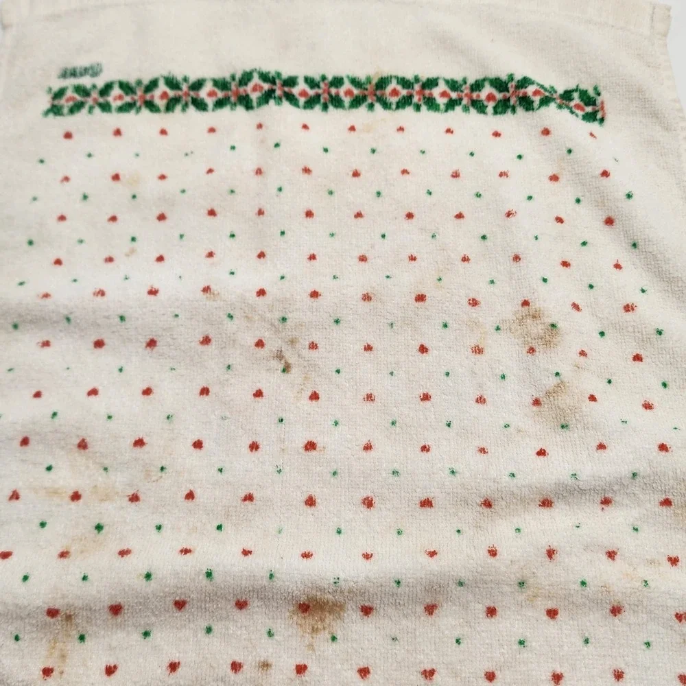 Vintage Cannon Christmas Themed Hand Towels Lot of 4 24x14 Cat Bells Wreath Snow